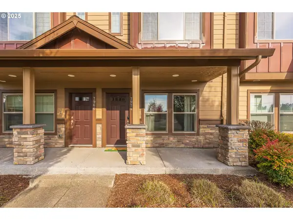 7974 NE Heiser St, Hillsboro, OR 97006