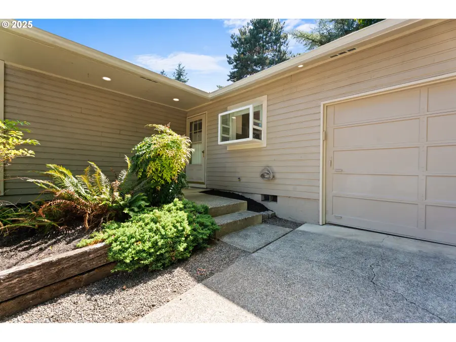 13250 SW Weir Rd, Beaverton, OR 97008 - Image #2