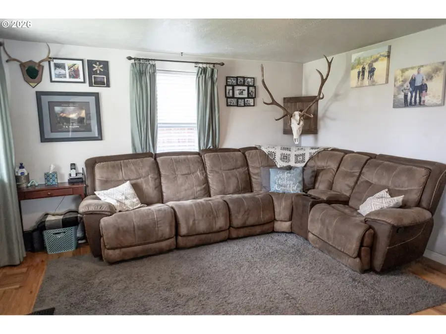 2414 Madison St, Baker City, OR 97814 - #3