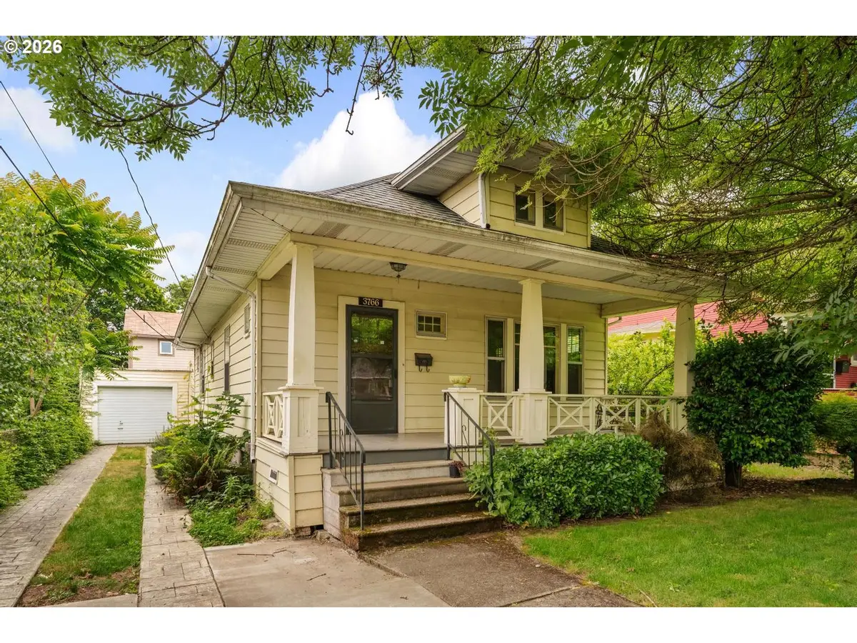 3766 SE Lincoln St, Portland, OR 97214 - #1