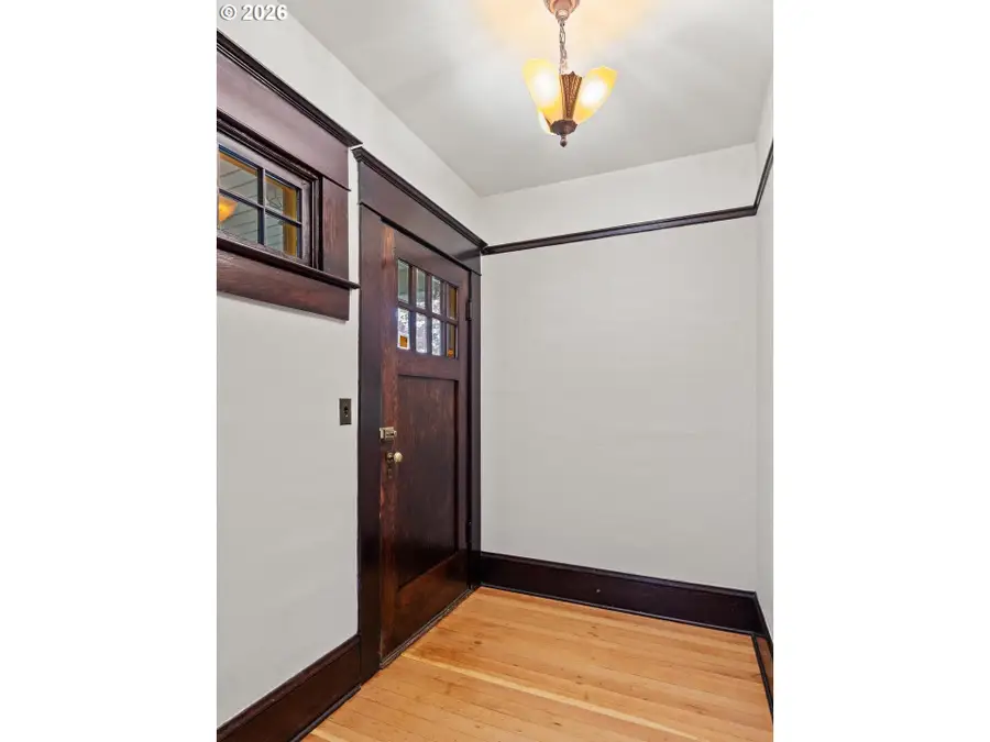 3766 SE Lincoln St, Portland, OR 97214 - #2