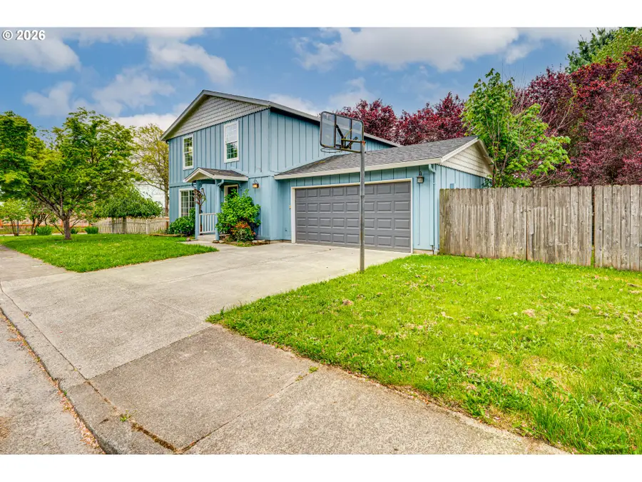 925 N 1st Ave, Ridgefield, WA 98642 - #2