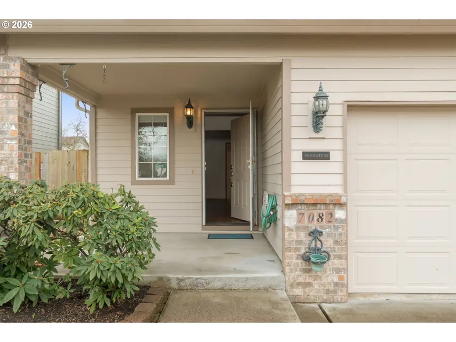 7082 SE Lois St, Hillsboro, OR 97123 - Image #2