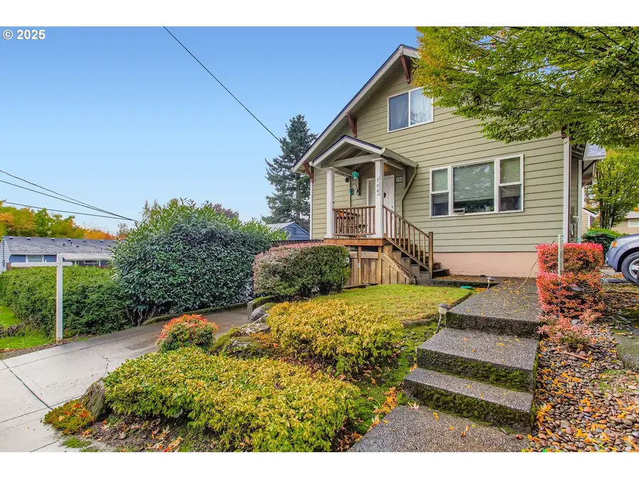 700 Barton Ave, Gladstone, OR 97027 - #3