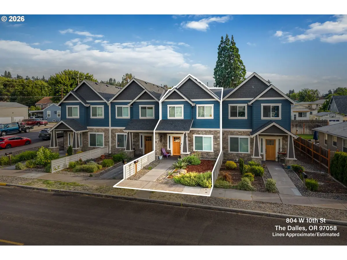 804 W 10th St, The Dalles, OR 97058 - #1