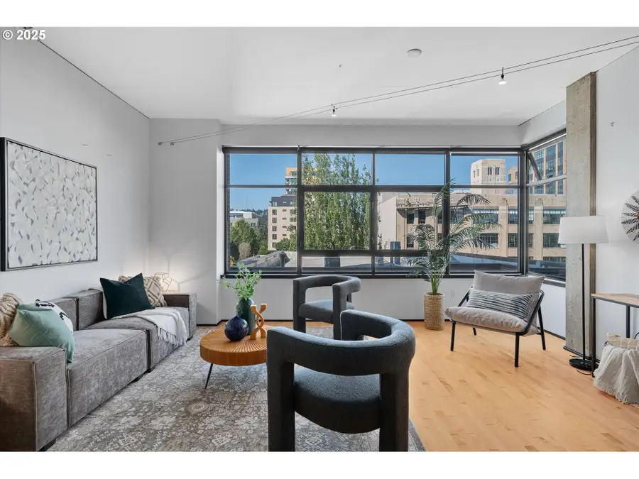 333 NW 9th Ave #503, Portland, OR 97209 - Image #2