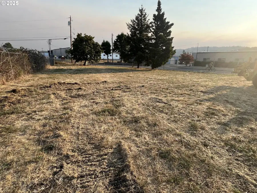 0 NW Highland St, Roseburg, OR 97470 - Image #2