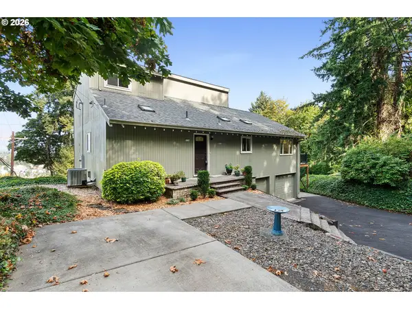 8716 NW Bailey St, Portland, OR 97035
