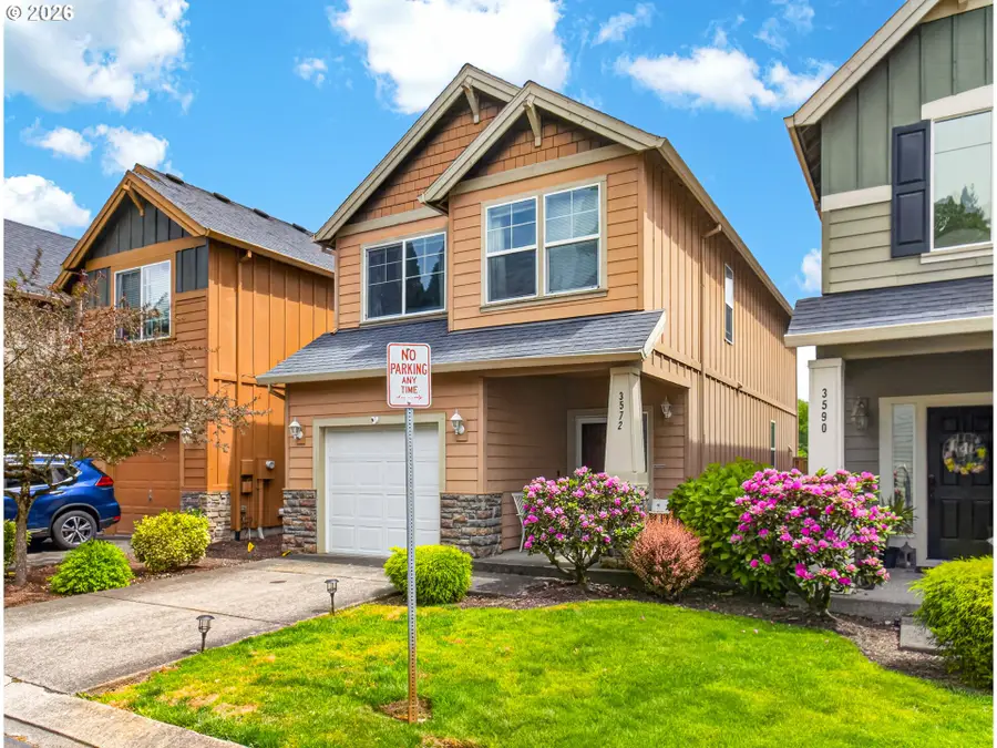 3572 SE Pinewood Ave, Hillsboro, OR 97123 - #2