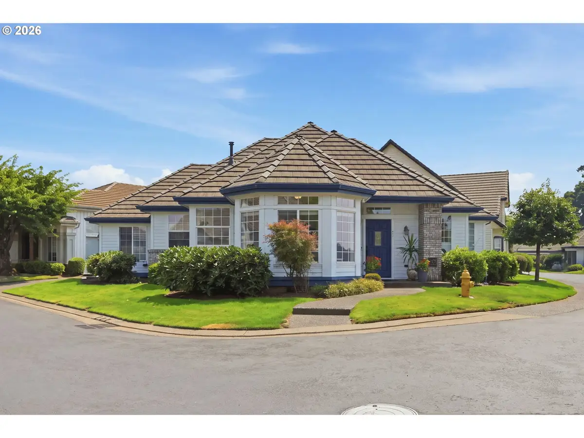 1810 Lake Shore Dr, Eugene, OR 97408 - #1