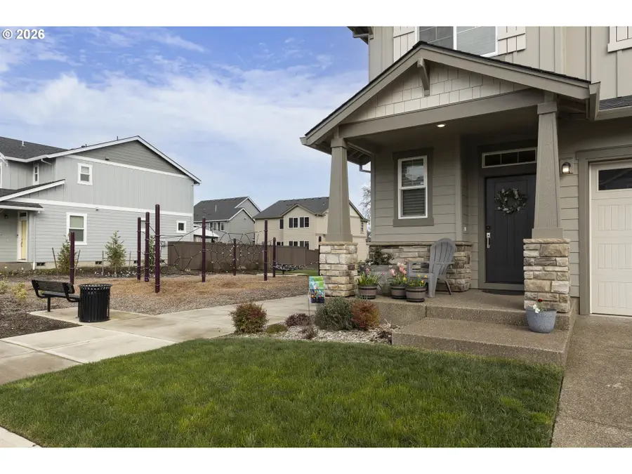 1949 NW Wessex St, McMinnville, OR 97128 - #3