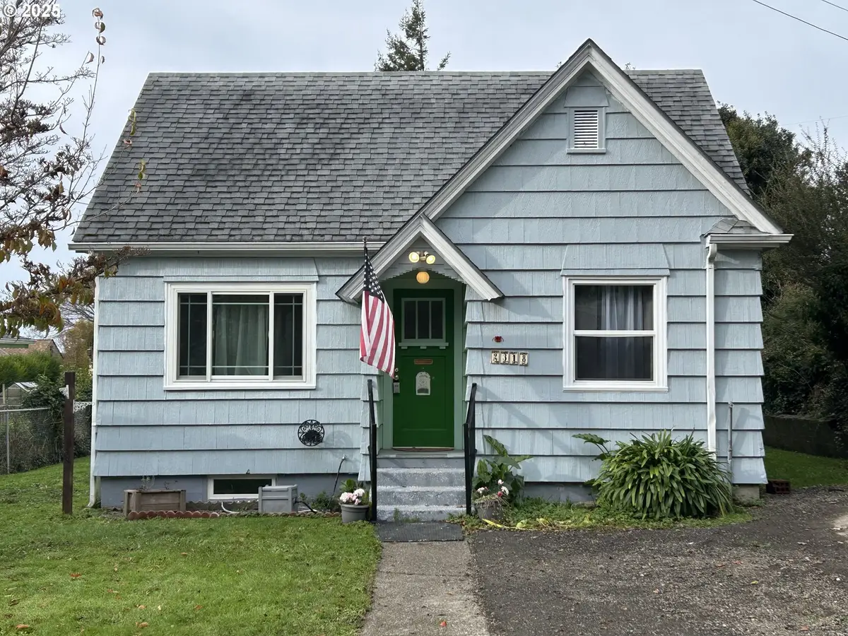 2318 Liberty St, North Bend, OR 97459 - Image #1