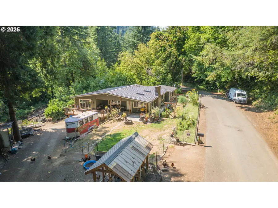 13904 Stagecoach Rd, Swisshome, OR 97480 - #3