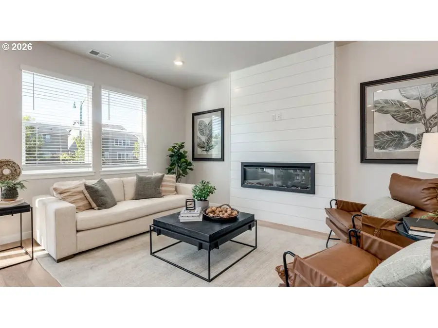 3643 SW Eleven Mile Ave, Gresham, OR 97080 - #2
