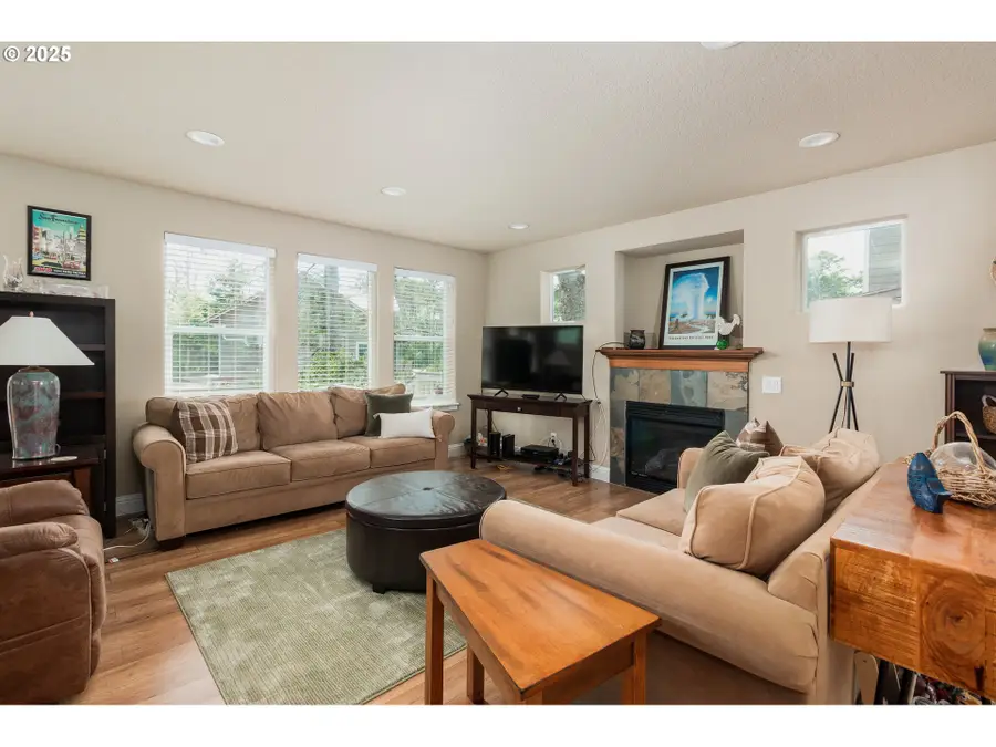 1190 SE 2nd Ct, Lincoln City, OR 97367 - #2