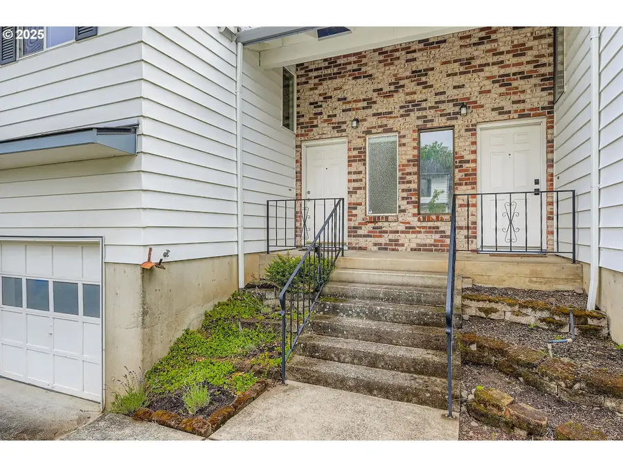 14862 NE Rose Pkwy, Portland, OR 97230 - Image #3