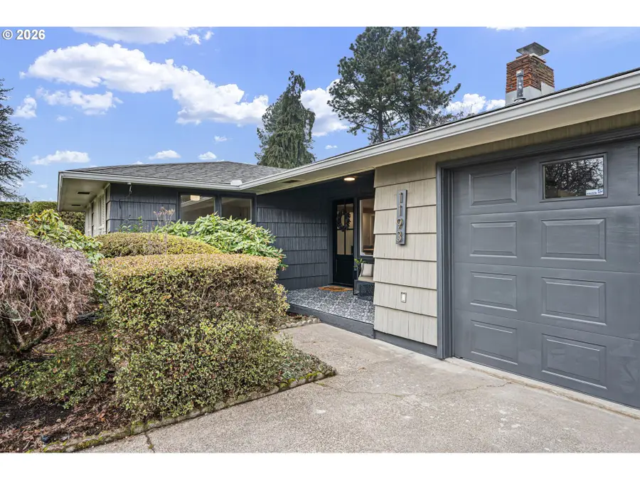 1193 Rio Glen Dr, Eugene, OR 97401 - Image #3