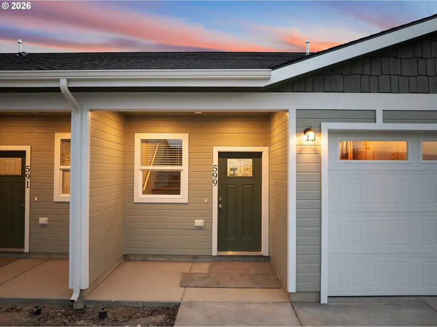 599 Park Springs Ave, Baker City, OR 97814 - Image #2