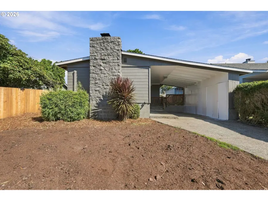 2353 Brussells St, North Bend, OR 97459 - #3