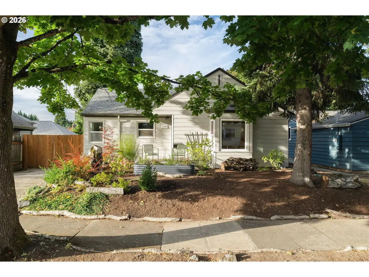 1815 NE Junior St, Portland, OR 97211 - #1