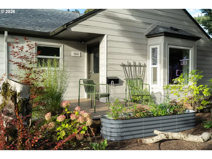 1815 NE Junior St, Portland, OR 97211 - #2