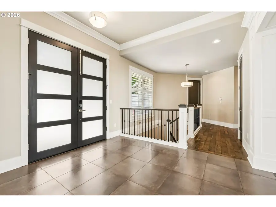 17547 Cherry Ct, Lake Oswego, OR 97034 - #3