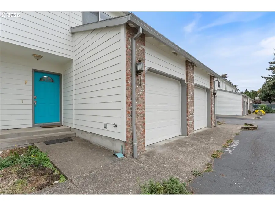2239 Hawthorne St #7, Forest Grove, OR 97116 - #2