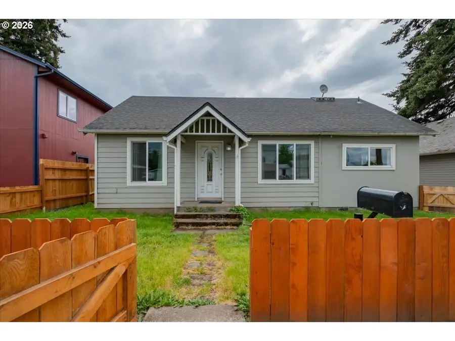 2215 Main St, Sweet Home, OR 97386 - #2