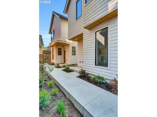 5773 S Kelly Ave, Portland, OR 97239