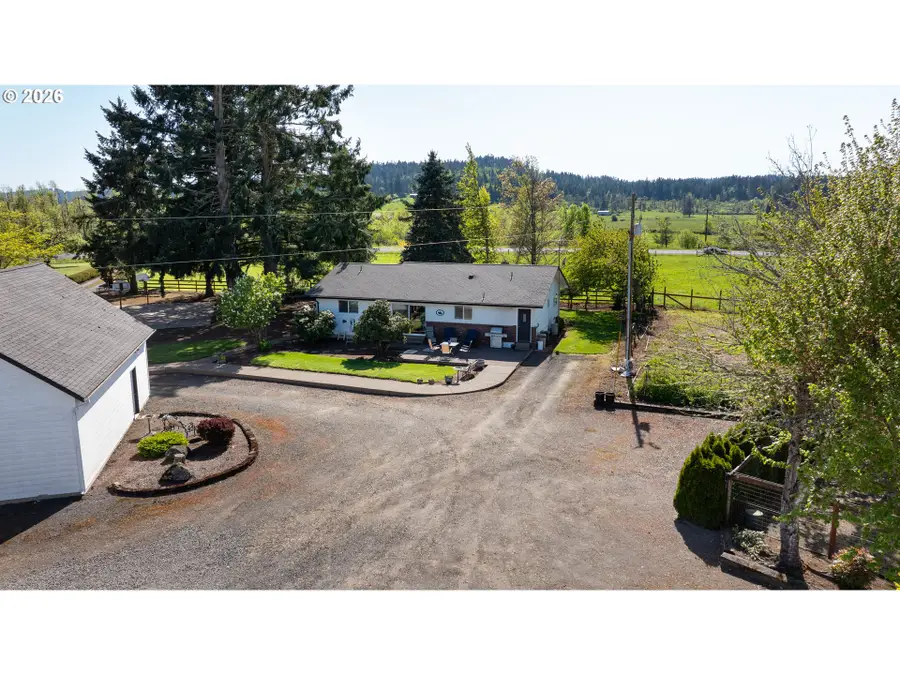 33455 Howe Ln, Creswell, OR 97426 - #3