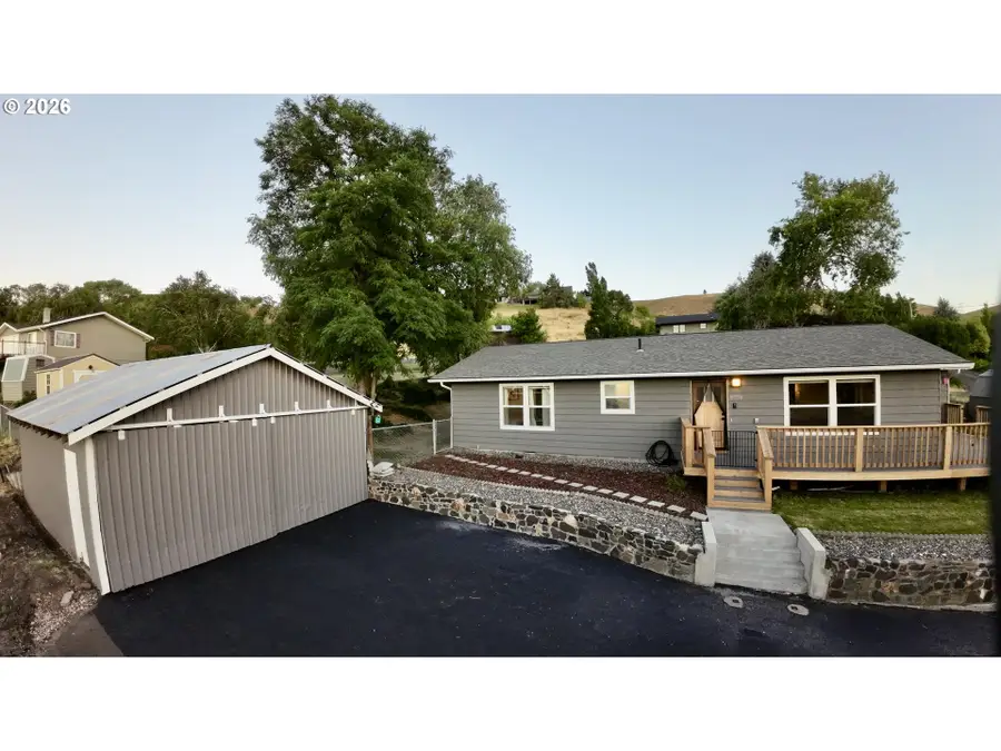 1640 Morton St, The Dalles, OR 97058 - #2