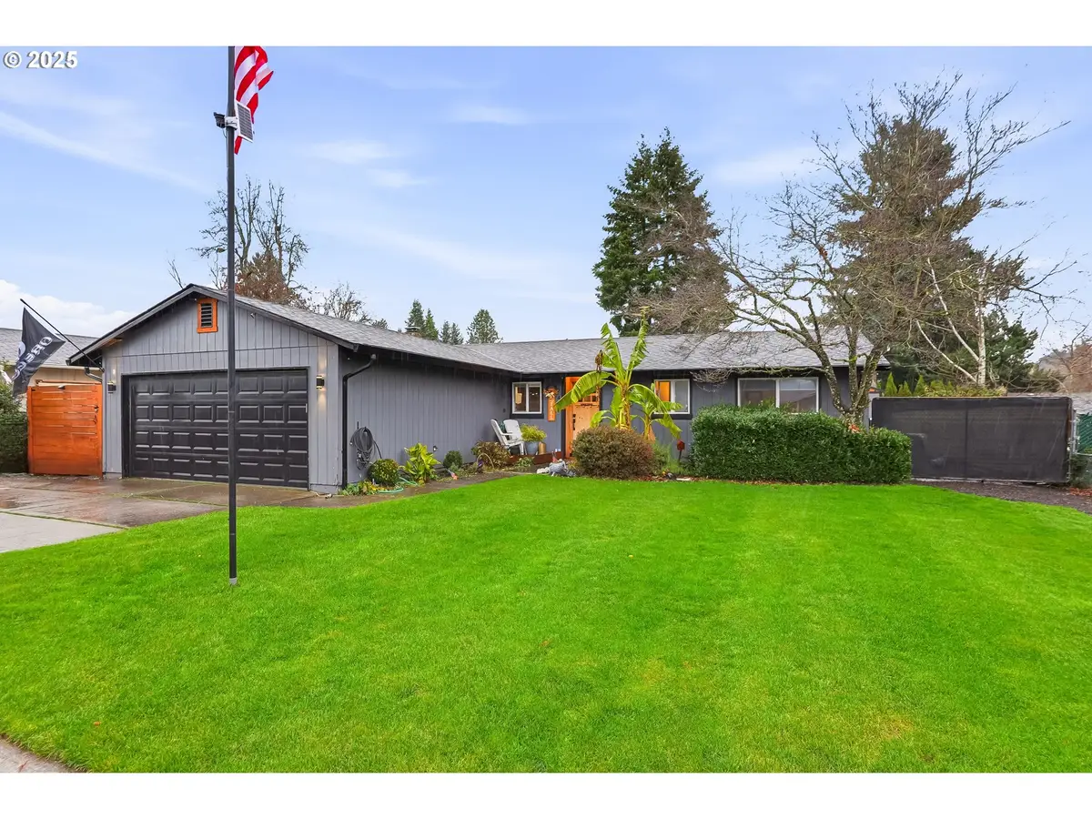 748 SW Willowbrook Ave, Gresham, OR 97080 - Image #1