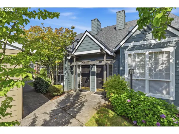 9008 NE 54th St #D12, Vancouver, WA 98662