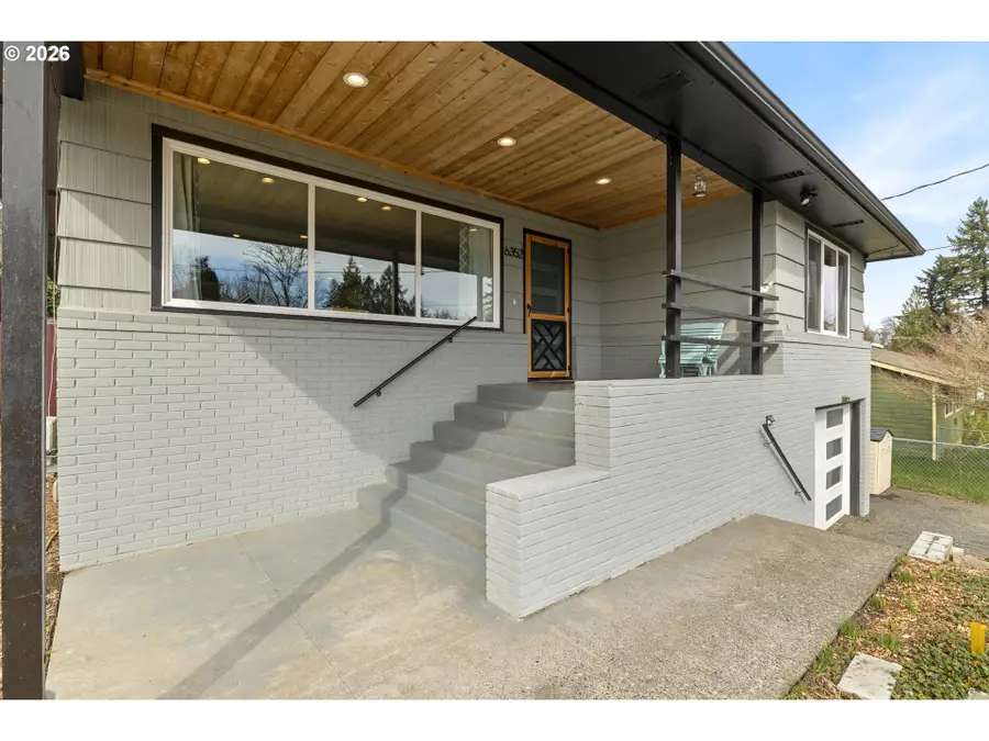 6352 Caufield St, West Linn, OR 97068 - #3