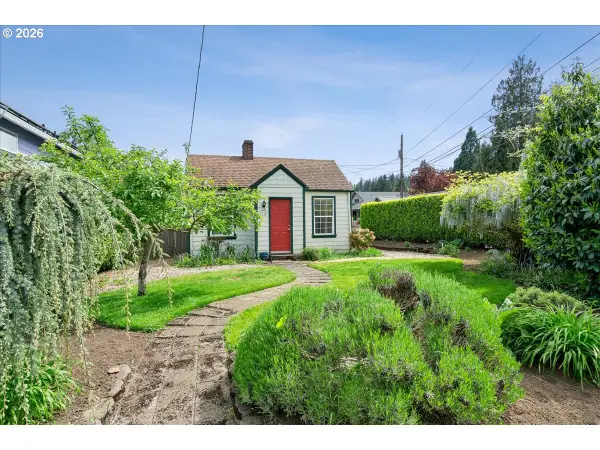119 Wesley (605 Miller) St, Silverton, OR 97381