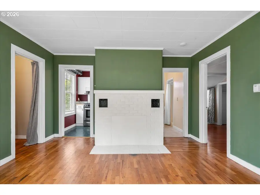 119 Wesley (605 Miller) St, Silverton, OR 97381 - #3
