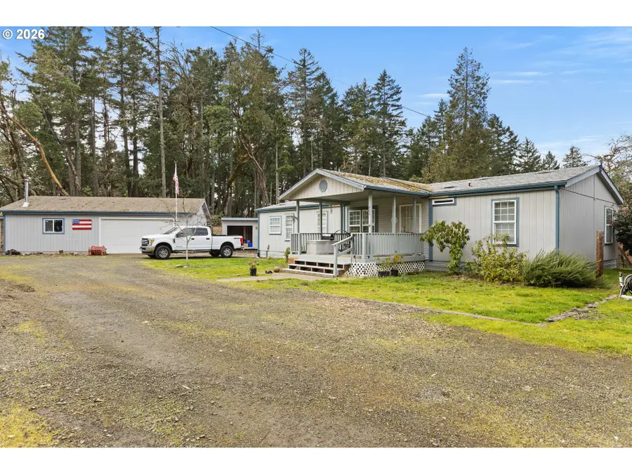 600 Donruss Dr, Roseburg, OR 97471 - #2