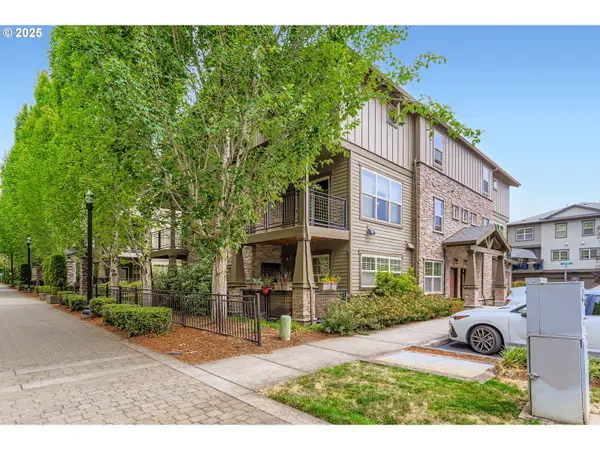 637 NE Garswood Ln, Hillsboro, OR 97006