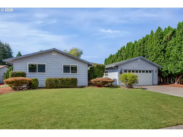20025 SW Newcastle Dr, Beaverton, OR 97078