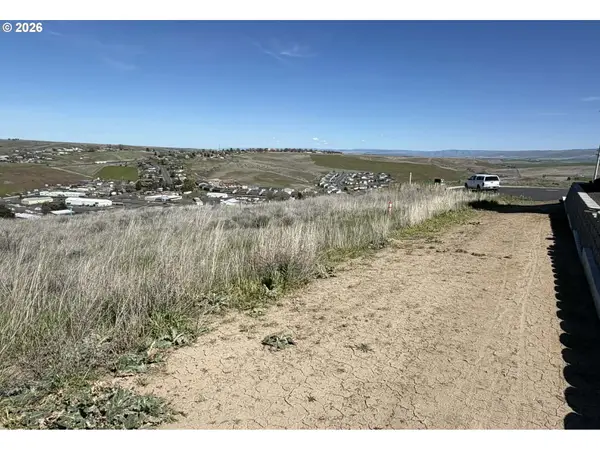 1237 SW 17th Pl, Pendleton, OR 97801