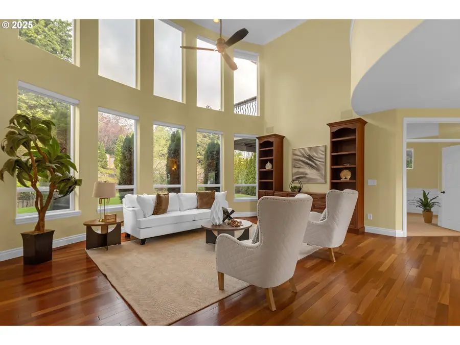 17833 Marylcreek Dr, Northwest Clackamas, OR 97034 - Image #3