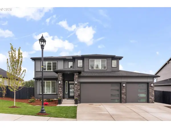 124 W 20th Way, LaCenter, WA 98629