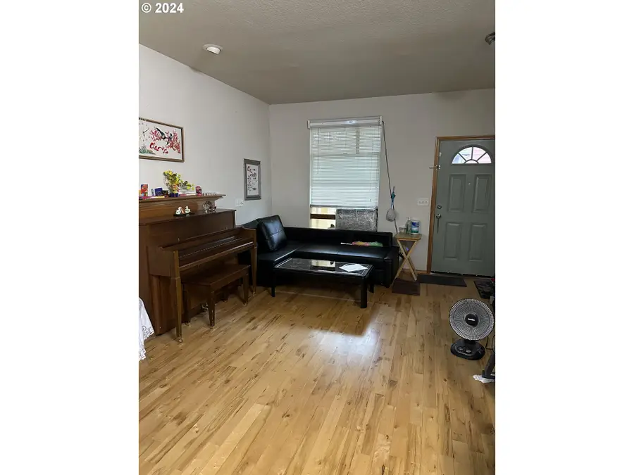 4620 NE 105th Ave, Portland, OR 97220 - #2