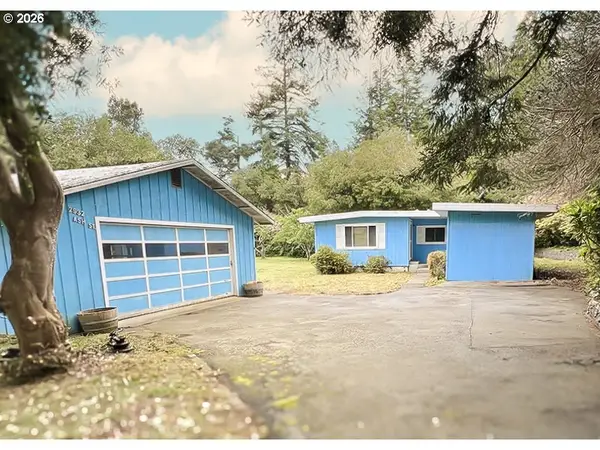 2932 Ash St, NorthBend, OR 97459