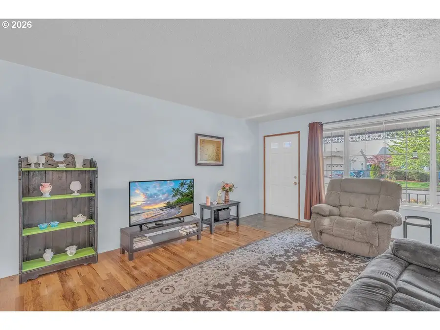 1104 Stanfield Rd, Woodburn, OR 97071 - #3