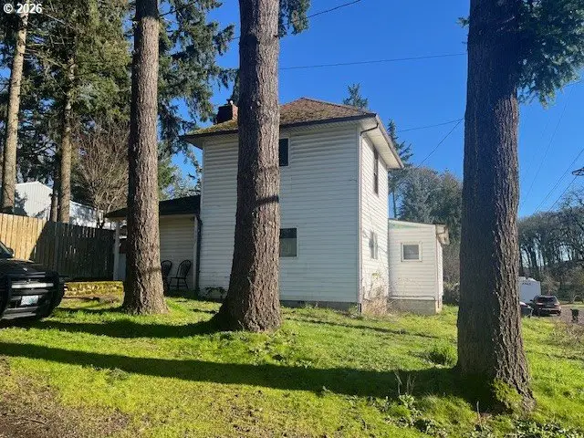 395 S Larch Pl, Yamhill, OR 97148 - Image #3