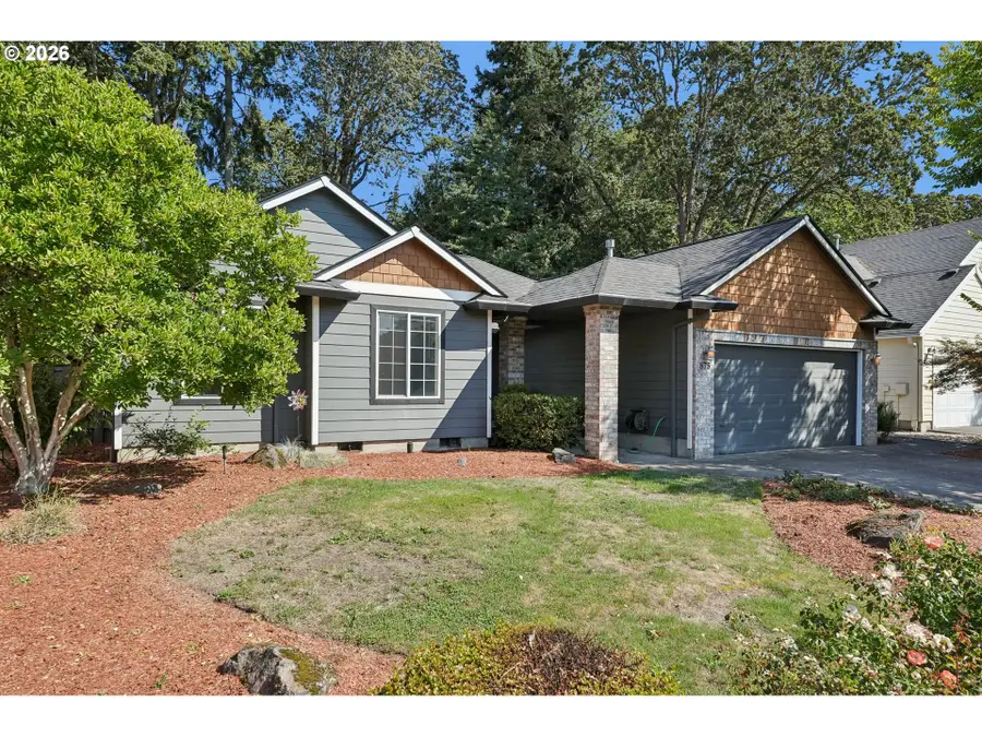 875 NE Eaglenest Ct, Hillsboro, OR 97124 - #3