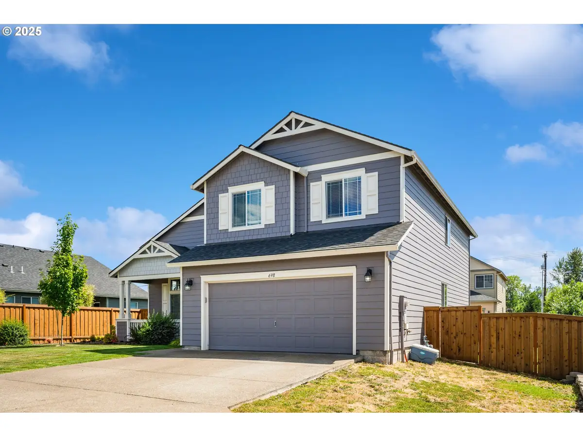 698 Stewart Dr, Molalla, OR 97038 - #1
