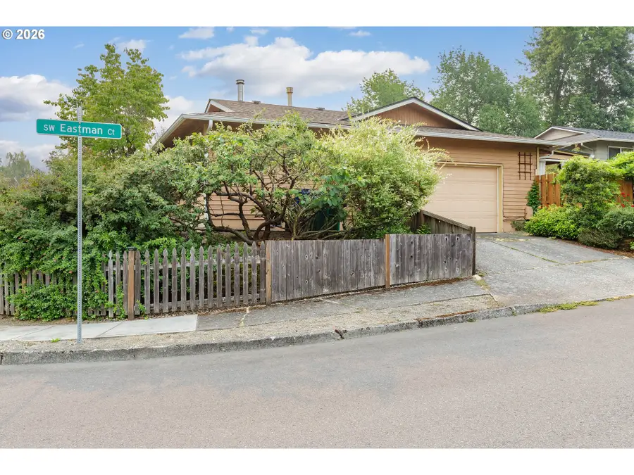370 SW 4th St, Gresham, OR 97080 - #3
