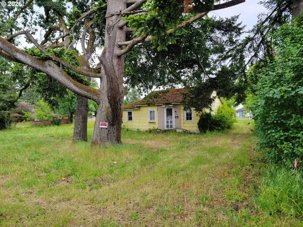 1100 E Santiam St, Stayton, OR 97383